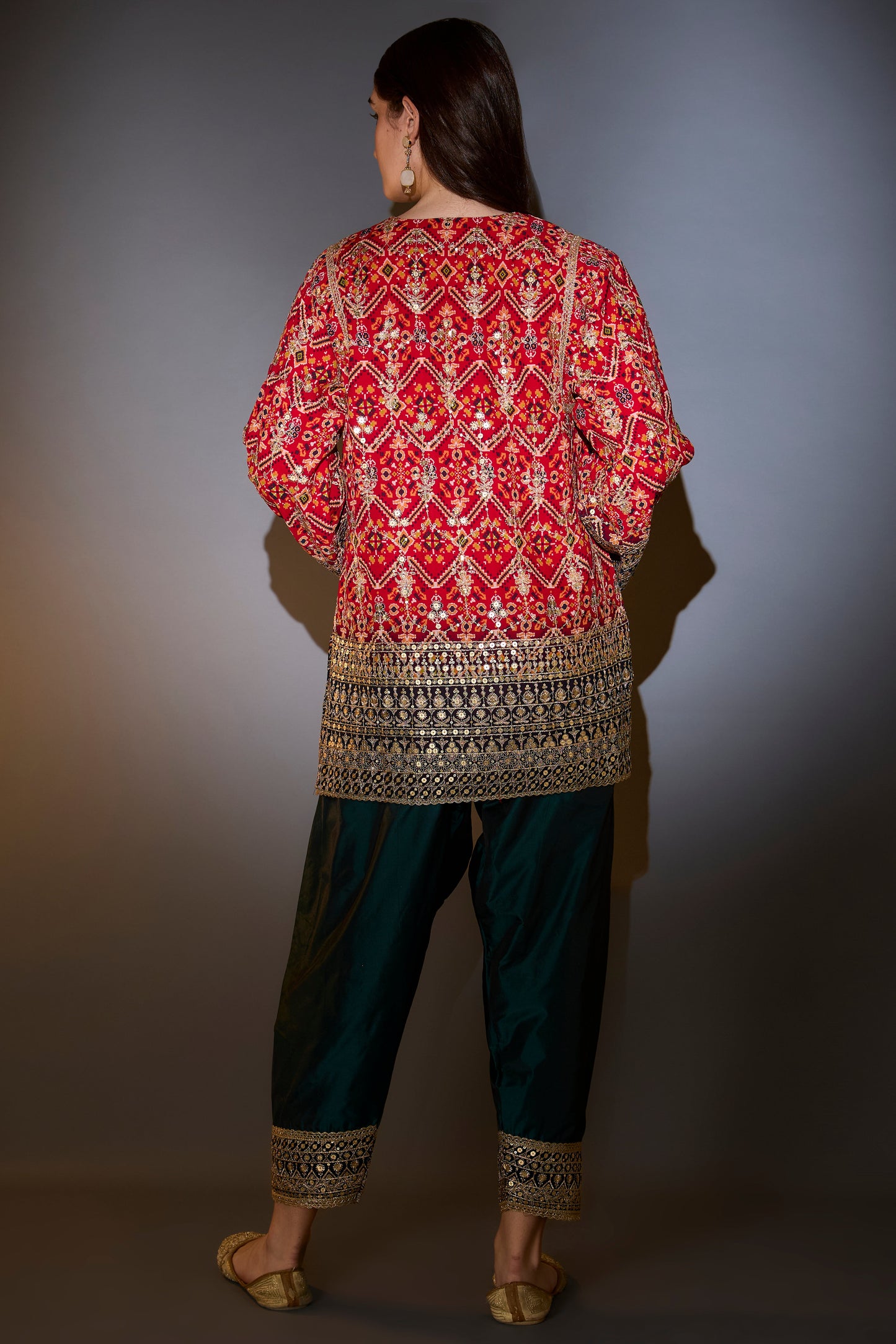suit set with short bandhni kurta with intricate aari work paired with banarsi dupatta with borders and silk salwar