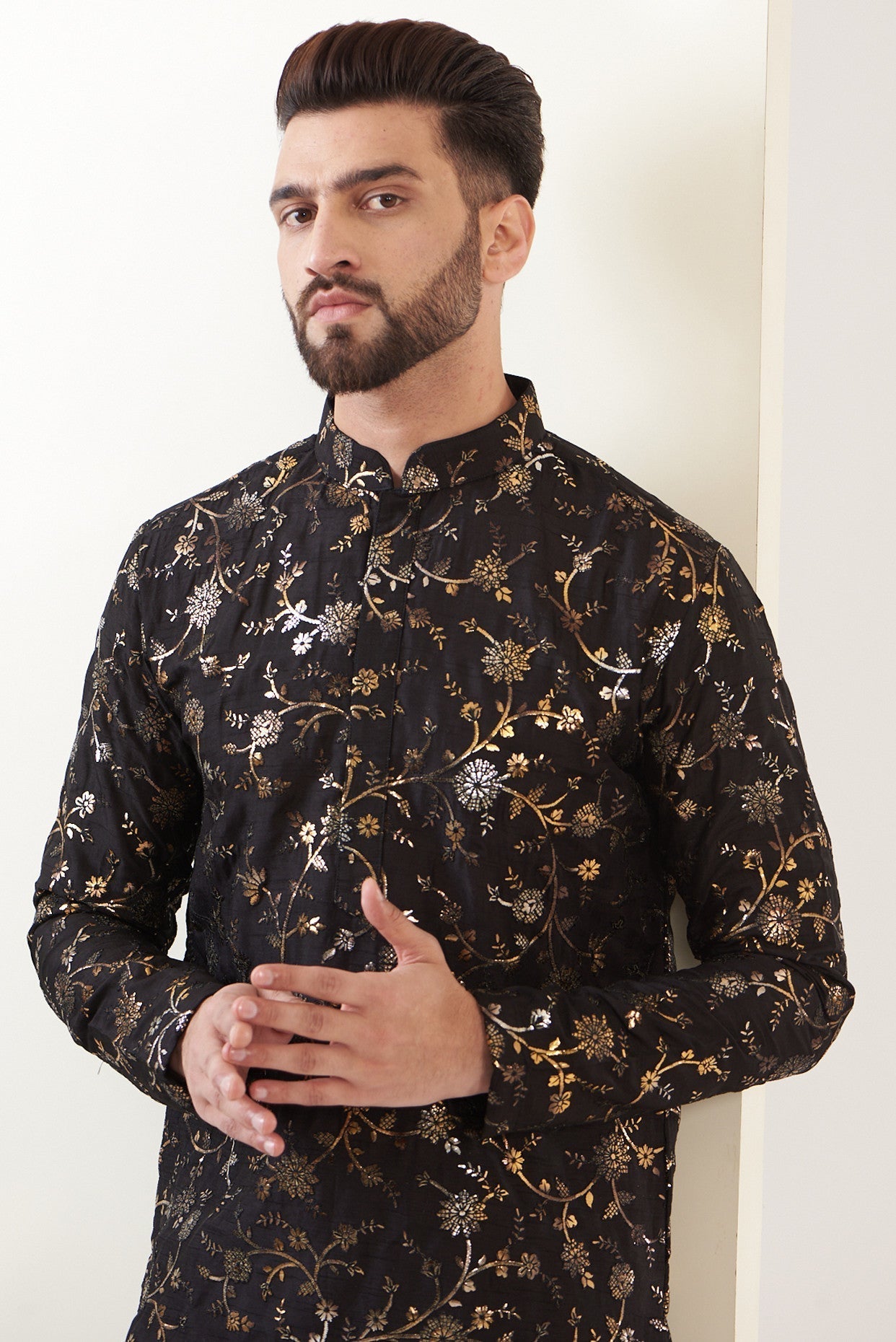 Black Embroidred Kurta - kasbahmen