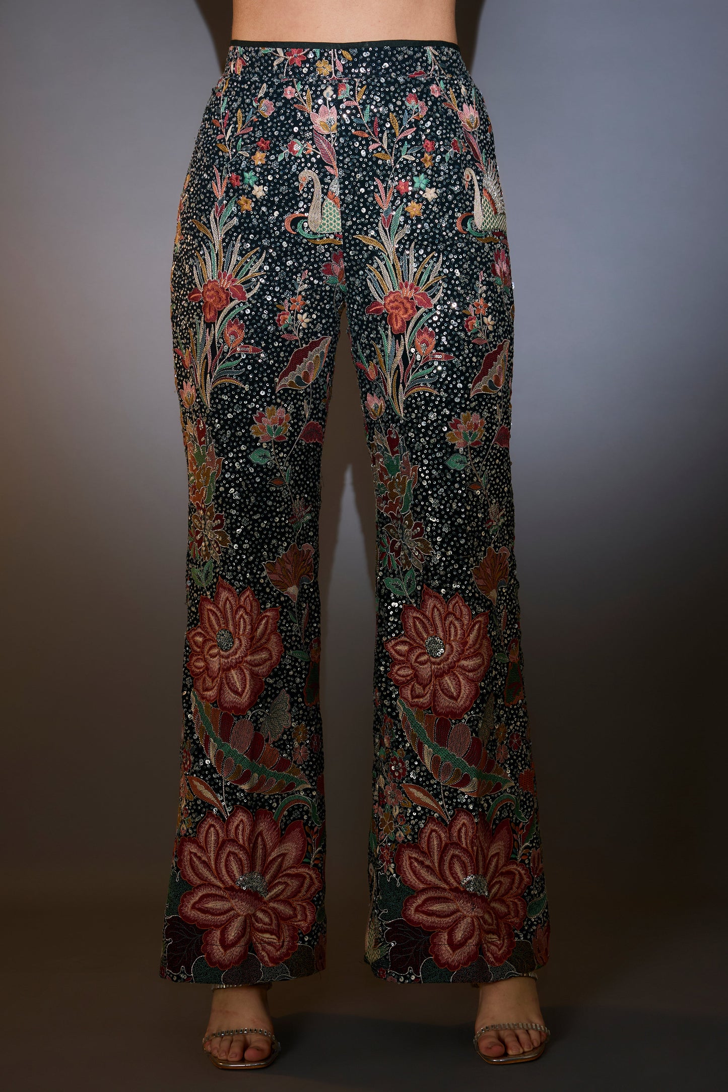 this co ord comes with heavy sequin and multi thread work with intricate flora and fauna embroidery