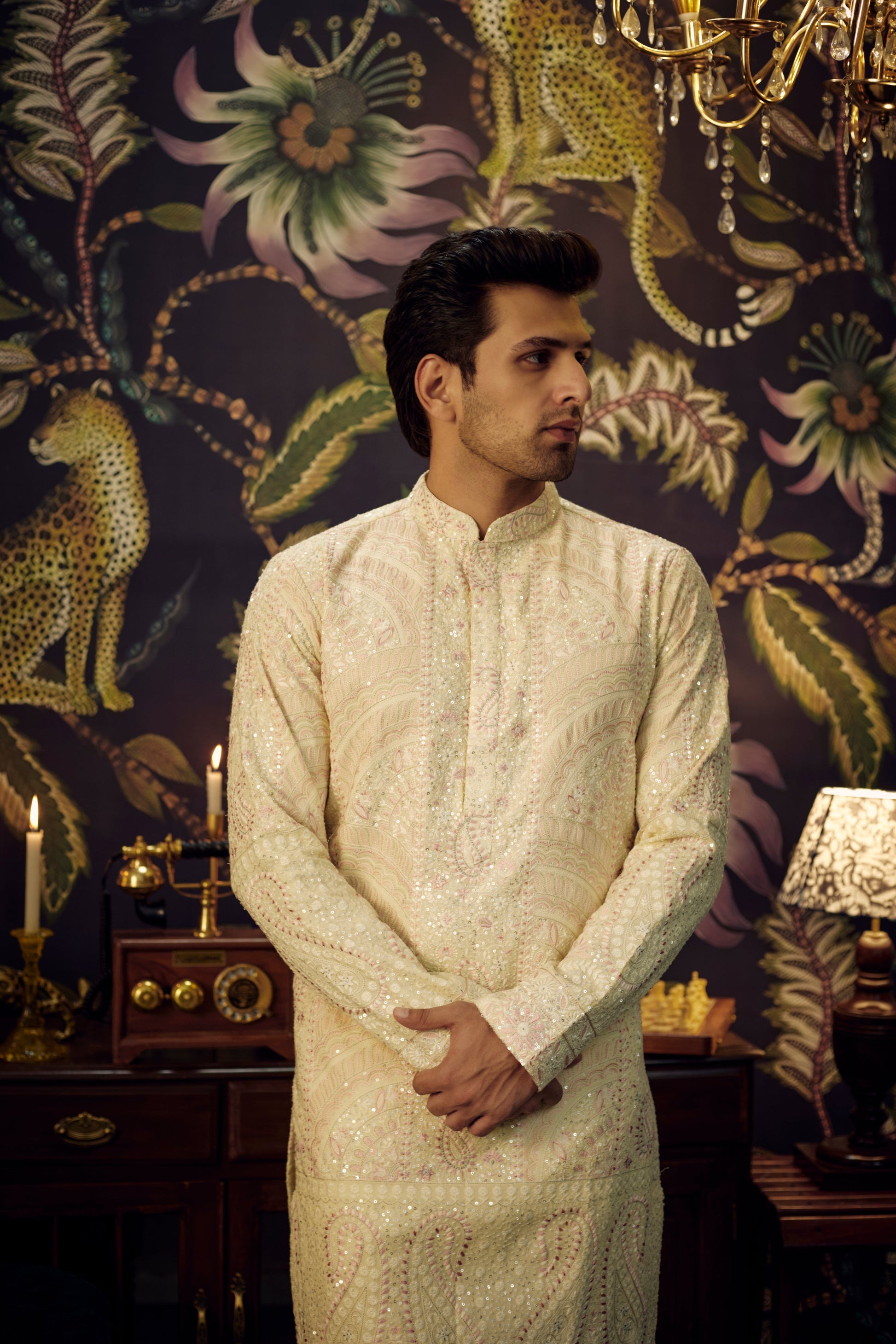 Cream and pink chikankari kurta with itricate paisley embroidery - kasbahmen