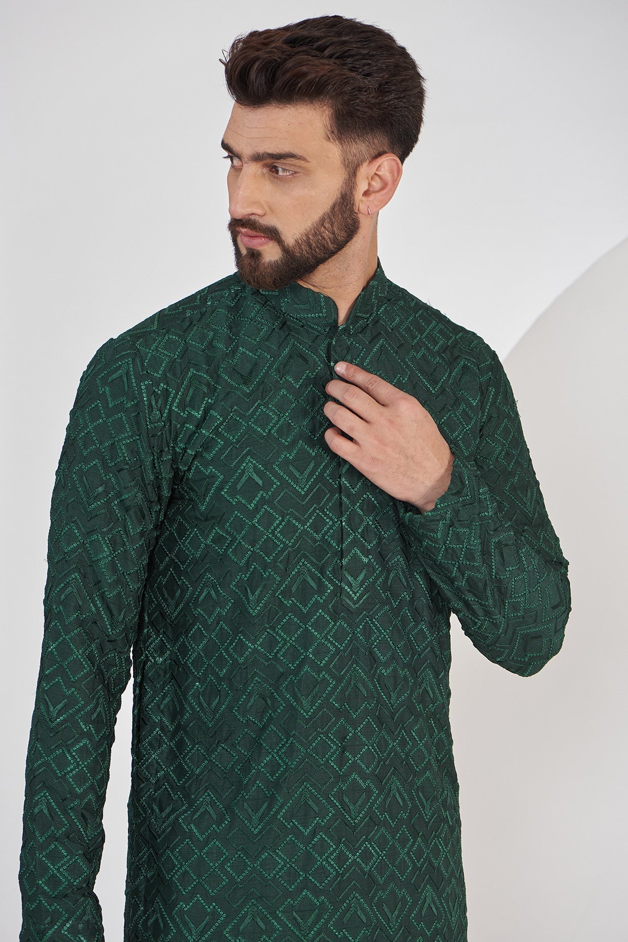 Bottle Green Geometrically Embroidered Kurta - kasbahmen
