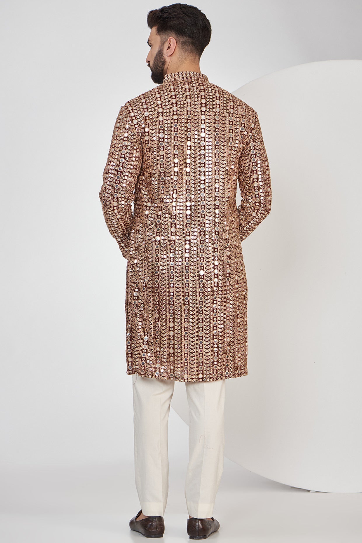 Maroon Mirrorwork kurta with Golden Zari work - kasbahmen